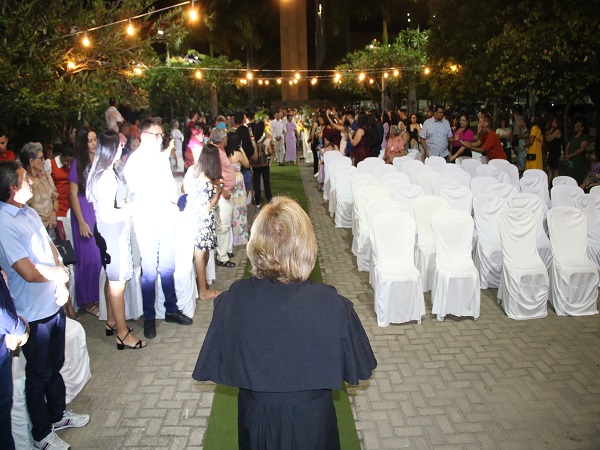 FINECAP 2023: Casais celebram Casamento Comunitário na praça Matriz de Pau dos Ferros